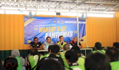 Sinergi-di-Balik-Secangkir-Kopi-Polres-Gresik-Rangkul-Driver-Ojol-dalam-Operasi-Keselamatan-Semeru