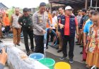 Polres-Blitar-Kota-Bersama-Forkopimda-Kembali-Droping-Air-Bersih-Untuk-Warga