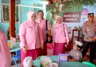 Ketua-YKB-Jatim-Ade-Imam-Sugianto-Kunjungi-TK-Kemala-Bhayangkari-23-Lumajang,-Berikan-Makan-Bergizi-Gratis