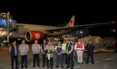 Pesawat-Ketiga-Berisikan-Bantuan-Kemanusiaan-Bagi-Warga-Palestina-Diberangkatkan