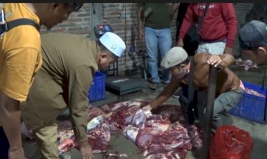 Polres-Magetan-Berhasil-Ungkap-Daging-Sapi-Gelonggongan,-Terduga-Pelaku-Diamankan