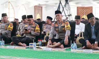 Polda-Jatim-Peringati-Isra-Mi'raj-Tanamkan-Moral-dan-Wujudkan-Polri-Presisi