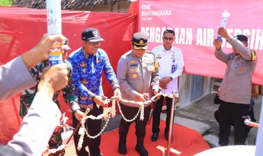 Bahagianya-Warga-Karanganyar-Dapat-Kado-Sumur-Bor-di-Hari-Bhayangkara-ke--78-dari-Polres-Ngawi