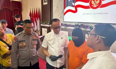 Polisi-Amankan-Dukun-Asal-Kota-Mojokerto-Mengaku-Bisa-Gandakan-Uang-Gaib