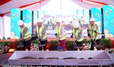 Ground-Breaking-Masjid-SMA-Kemala-Taruna-Bhayangkara,-Irjen-Pol-Dedi-Prasetyo:-Kontribusi-Polri-Persiapkan-SDM-Unggul-Menuju-Indonesia-Emas-2045