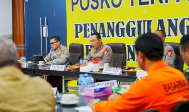 Kapolri-Pimpin-Rakor-Bencana-dengan-Forkopimda-Sumut,-Bahu-Membahu-Tangani-Bencana